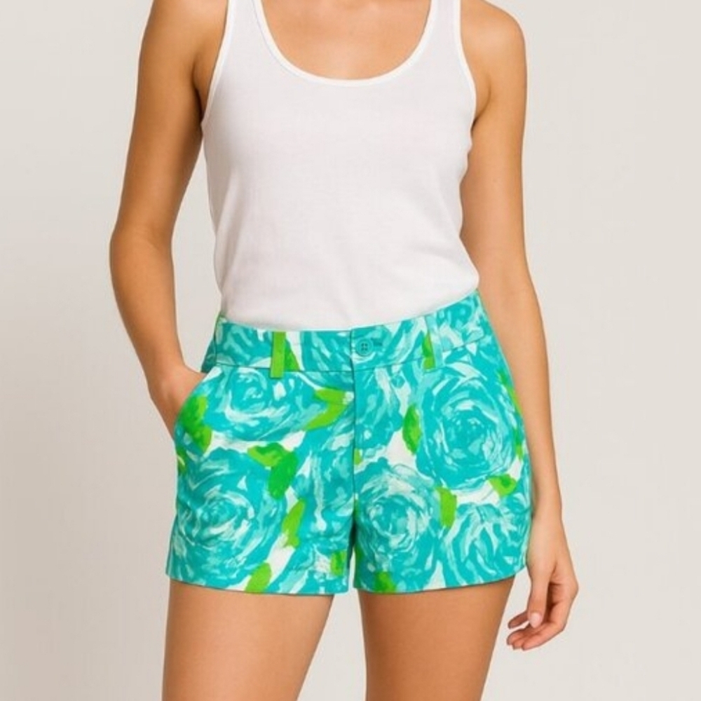 Lilly Pulitzer Callahan Short Blue Floral Size 6
